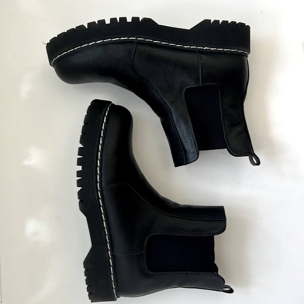 Union Bay Black Boots